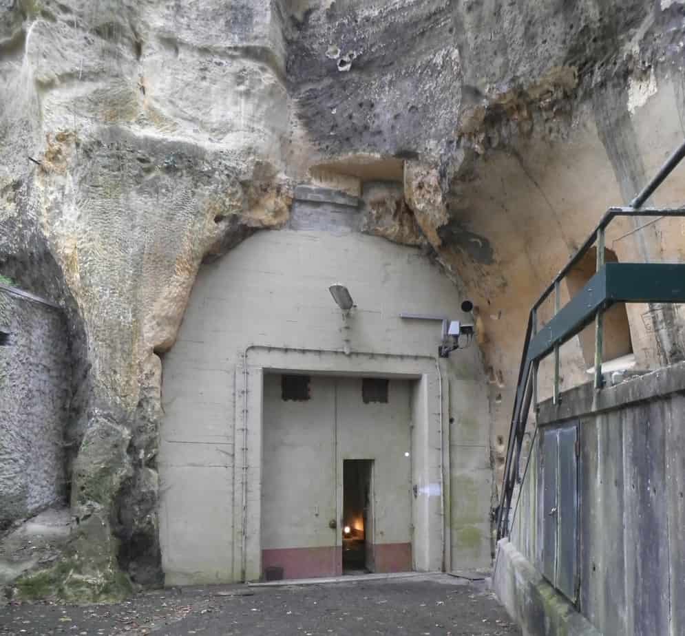 Cannerberg-Entrance-Outside_cropped