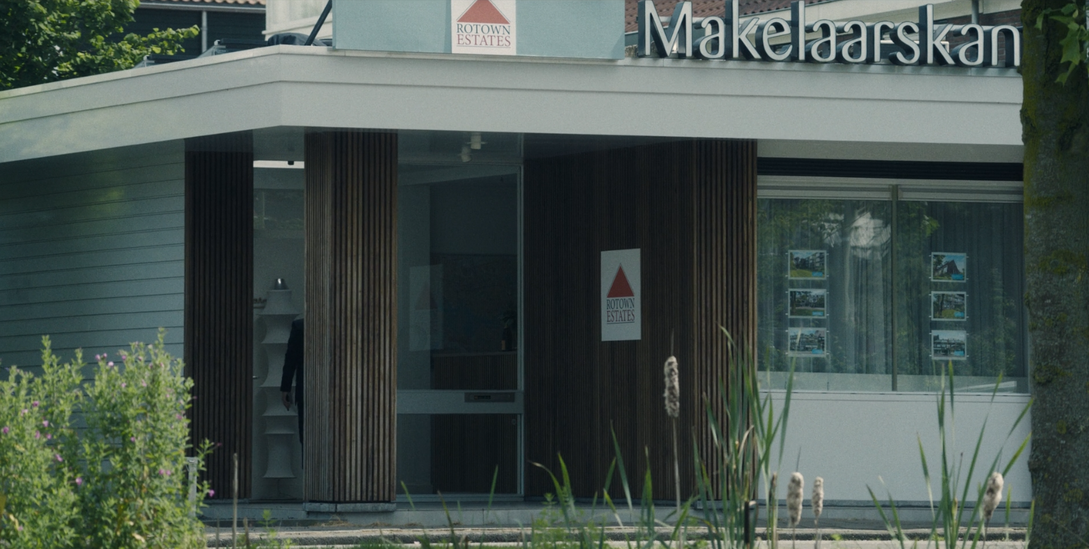 Blind Sherlock - Makelaarskantoor RoTown - On-Location - 0