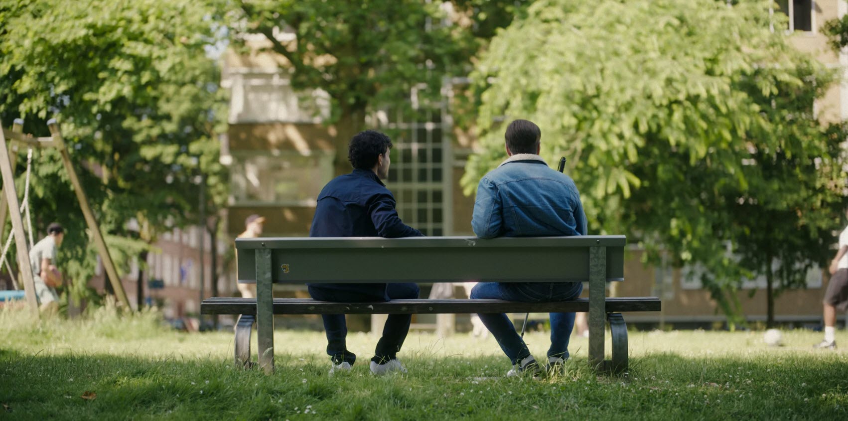 Blind Sherlock - On-Location - in de speeltuin - 0