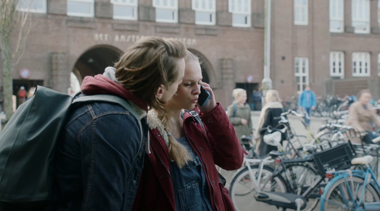 On-Location-KLEM-School Laura - 2
